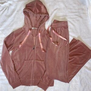 🌸blush pink velour tracksuit🌸